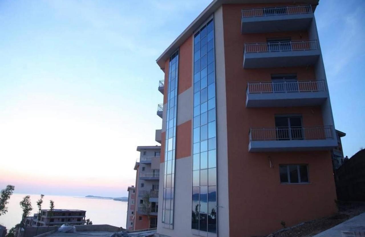 Sea View Apartment Vlorë Exterior foto